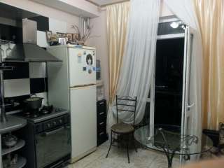 2-е квартиры с балконами продаю или меняю на дом (любой) в шаговой доступности от моря