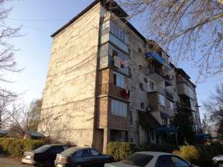 3 к. кв.+ подсобное помещение 140м2.