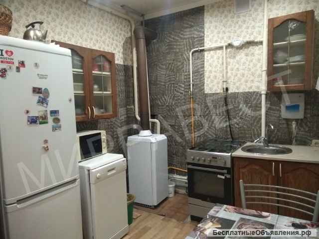 4 комн. кв-ра, Центр, Соборный, 2/4кирп; 72/56/8 Цена 4800000