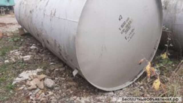 Емкости би-металл (внутри нержавейка), объем -16 куб.м., горизонтальные