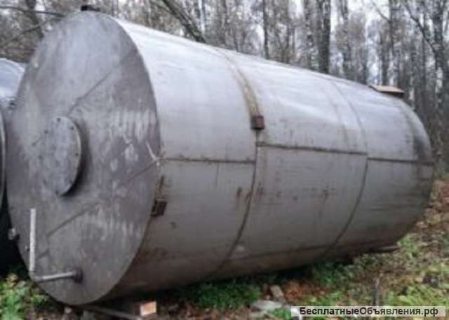 Емкости нержавеющие, объем -32 куб.м., вертикальные