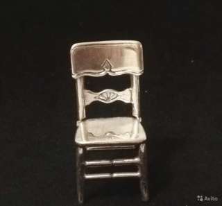 Миниатюра серебряный стульчик