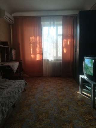 Сдаю 1 к.кв. ЗЖМ 10 т.р. + к/у.