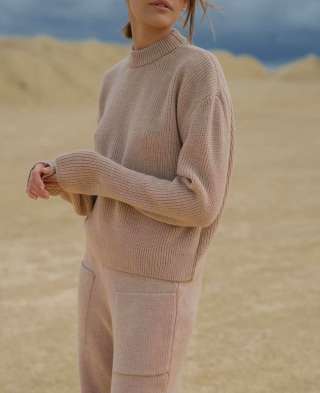 Костюм шерстяной