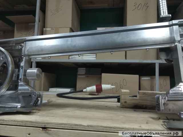 Распиловка туш скота на полутуши