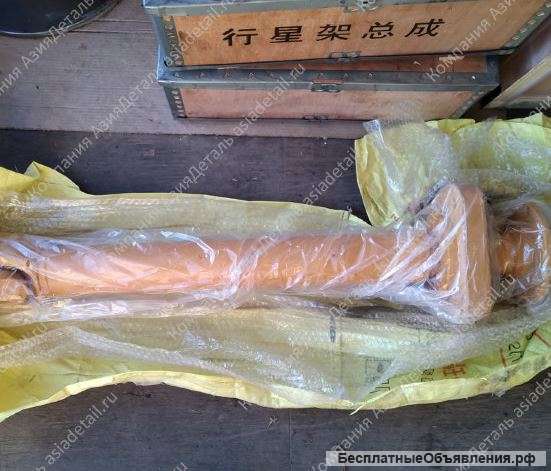 Вал карданный передний 252900463