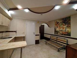 2-х комн. квартиру в двух уровнях.62м. Евроремонт. В пгт. Новомихайловском.