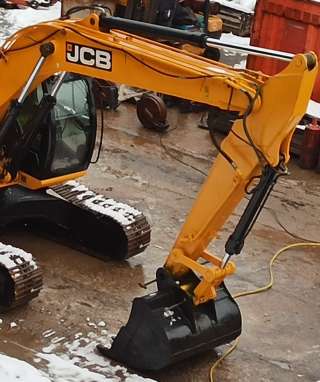 Экскаватор бу JCB JS260 LC 2010 г гусеничный, предпродажная подготовка