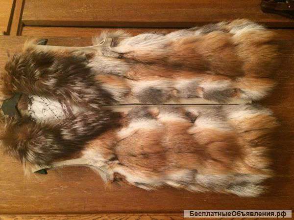 Меховая жилетка