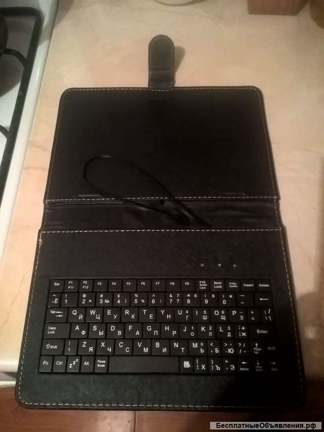 Клава 8" новая обменяю на павербанк