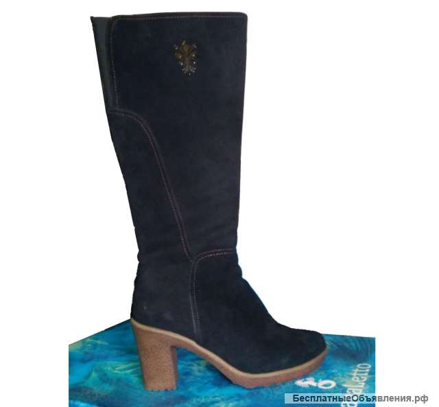 Женские зимние сапоги