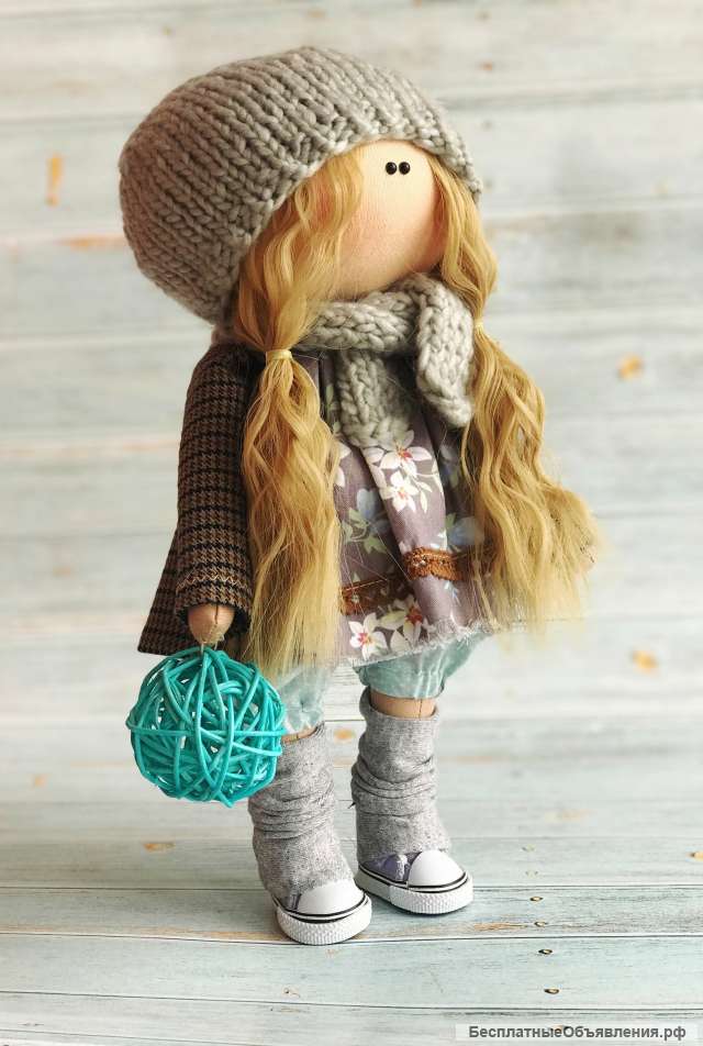 Текстильная кукла Снежка