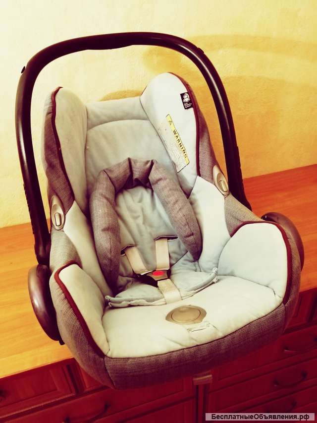 Детское автокресло / переноска автолюлька Maxi-Cosi Б/У