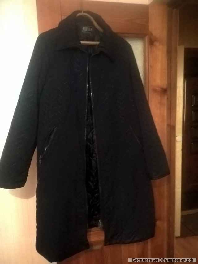 5 шт Б/у пальто и пуховик женские зима 48 - 50 р