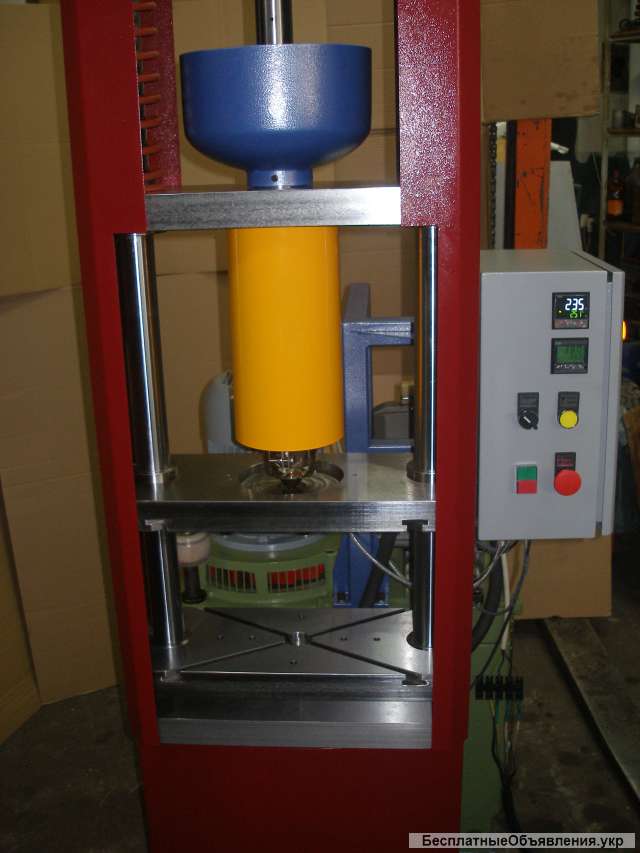 Вертикальная литьевая машина