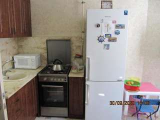 Меняю две квартиры в Адлере на дом или 3 комн. кв.