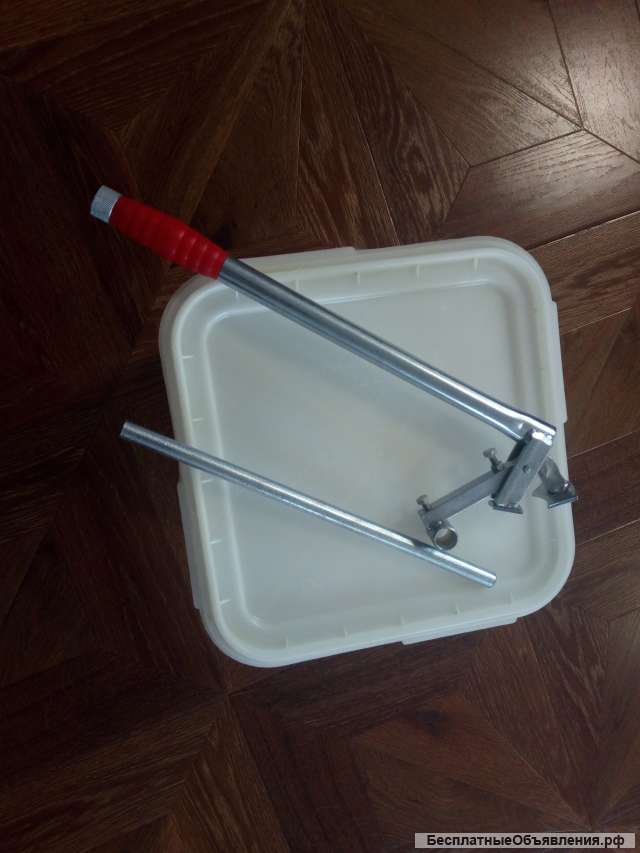 "Ключ для открывания кубоконтейнера"