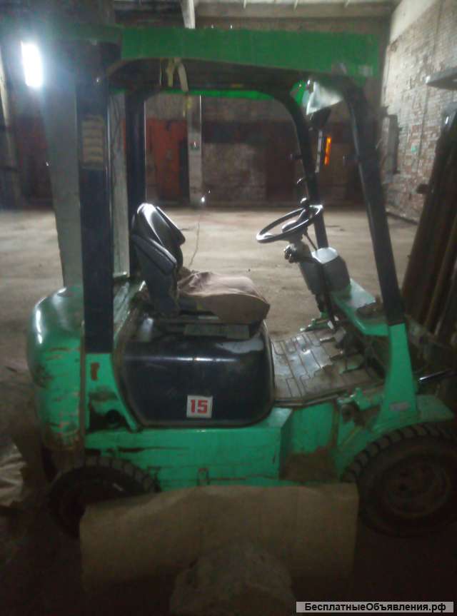 Вилочный погрузчик