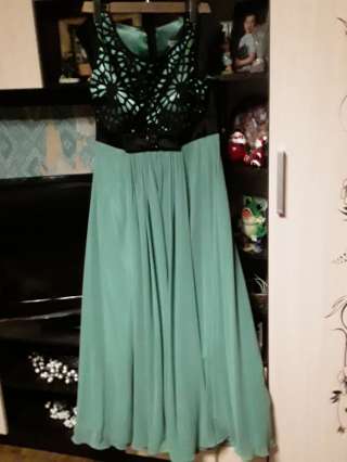 Вечернее платье для особых случаев