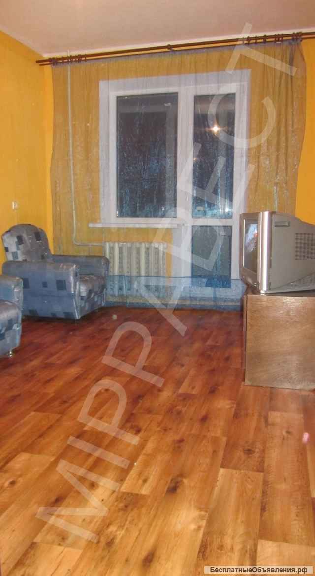 3 комн. кв-ра, п. Чкалова, Вятская, 3/10п; 64/40/9 Цена 4200000