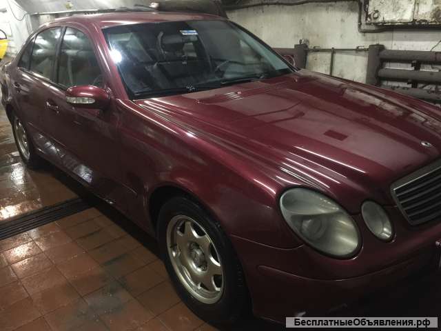 Mersedes Benz e200 w211