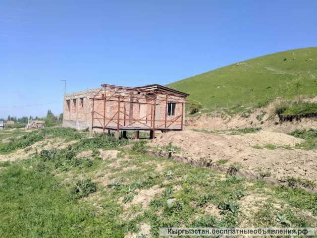 Не достроенный 2х этажный дом