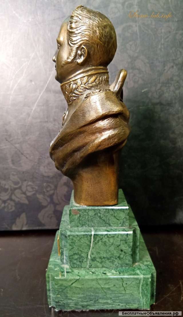 Бюст Александр I на камне