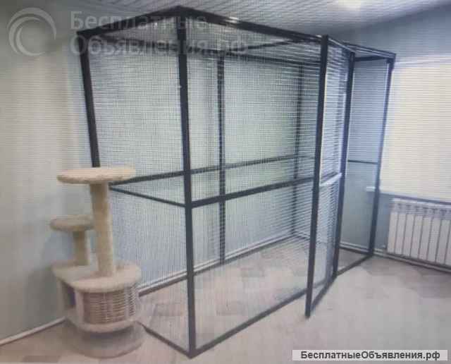 Клетка-вольер для больших птиц- попугаев. сов, ворон.