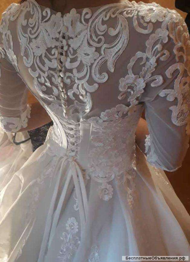 Свадебное платье 44 46 р