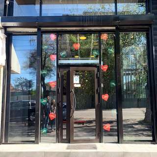 Двери из алюминиевого профиля