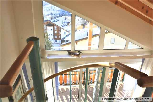 Appartementhaus ZUM TURM оригинальная, очень просторная 7.5 комнатная мансардная квартира в деревенс