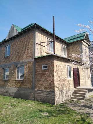 Двухэтажный дом в ж/м "Арча - Бешик"