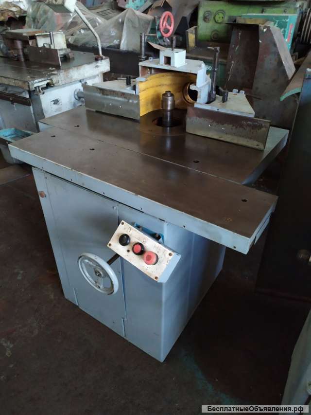 Станок фрезерный с наклоняемым шпинделем ФС