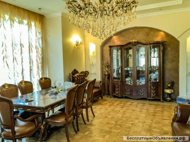 Элитную квартиру в малоквартирном доме. 136 кв. (Амаленау)