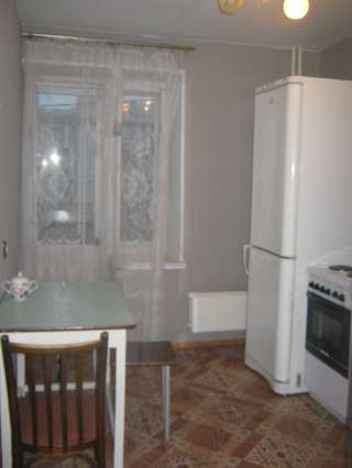 Сдам 1 комнатную квартиру ул Лазо 18