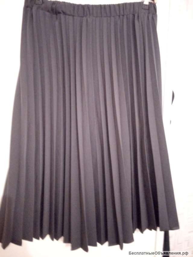 Пиджаки, брюки, платья, туники, костюмы