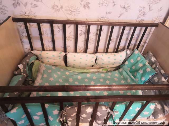 Детская кроватка