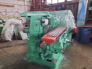 Универсальный фрезерный станок FA 3AU (TOS)