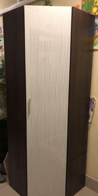 Угловой шкаф