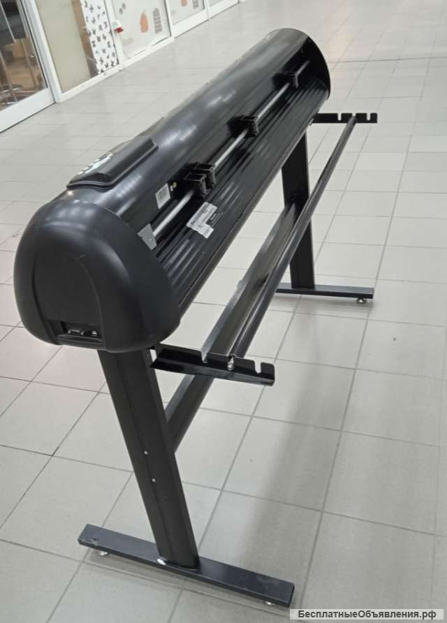 Режущий плоттер Vicsign HS1200 Servo