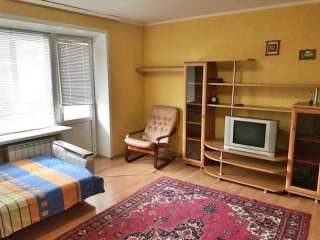 Сдаю 1к.кв. ул. Лермонтовская 4/9кирп. 36м. ремонт