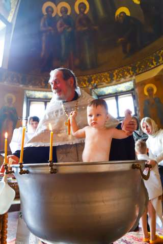 Фотограф, на крещение, венчания. И дни рождения
