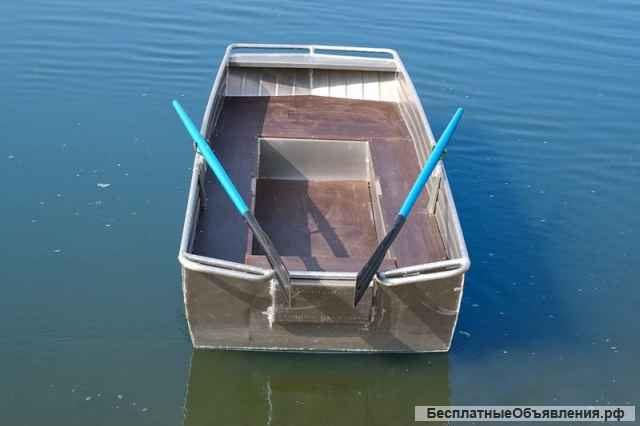 Лодку Wyatboat-300
