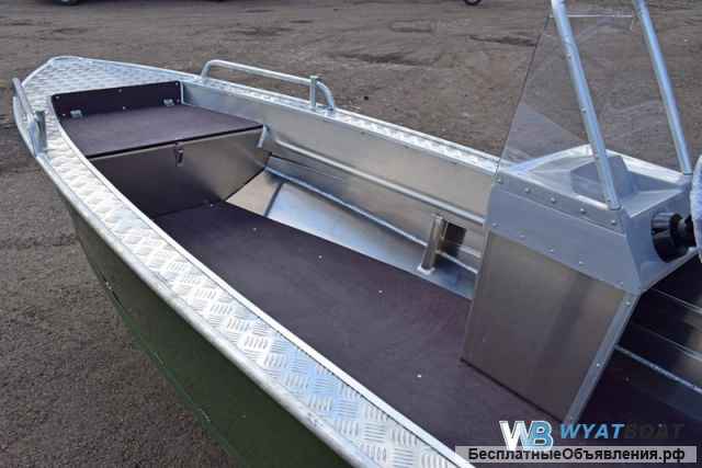 Лодку (катер) Wyatboat-390 У с консолью