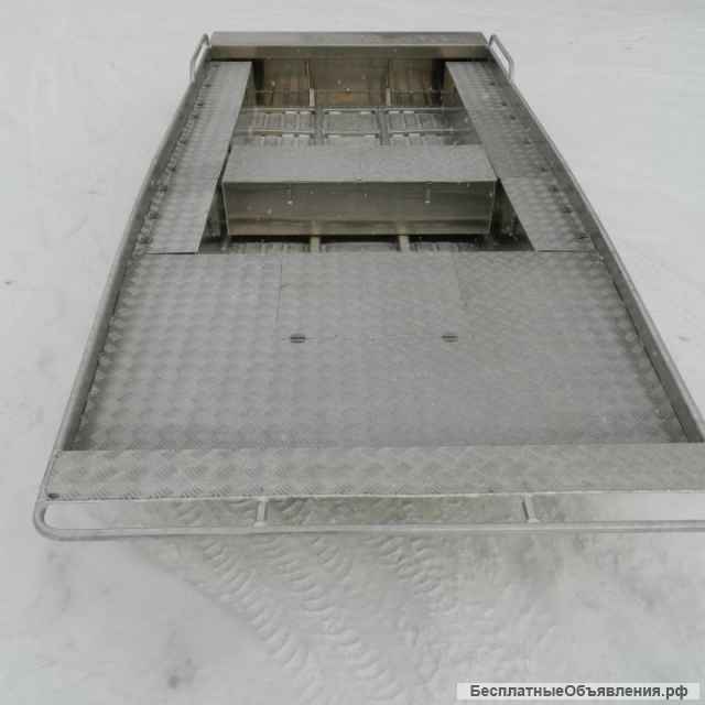 Лодку (катер) Wyatboat-Джонбот