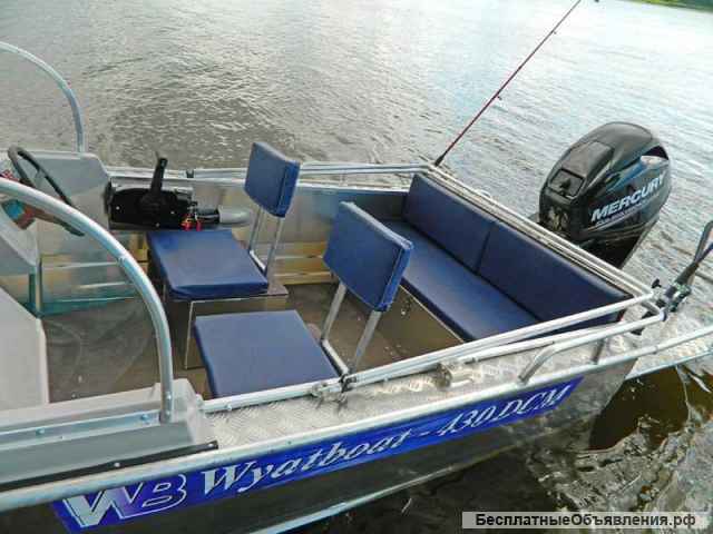 Лодку (катер) Wyatboat-430 DCM