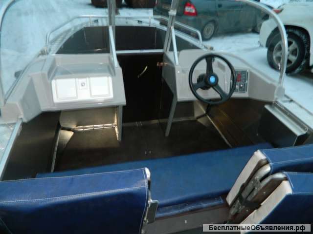 Лодку (катер) Wyatboat-460 TDCM