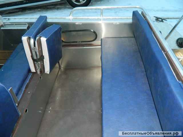 Лодку (катер) Wyatboat-490 TDCM