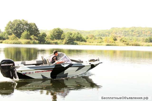 Лодку (катер) Quintrex 440 Explorer