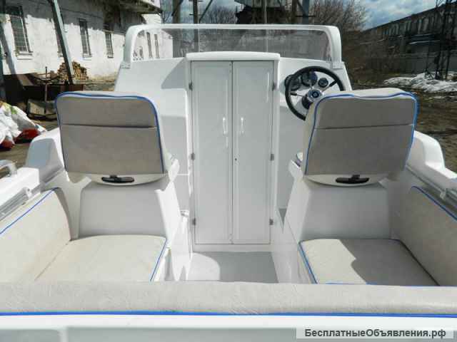 Катер (лодку) Неман-500 комбинированный